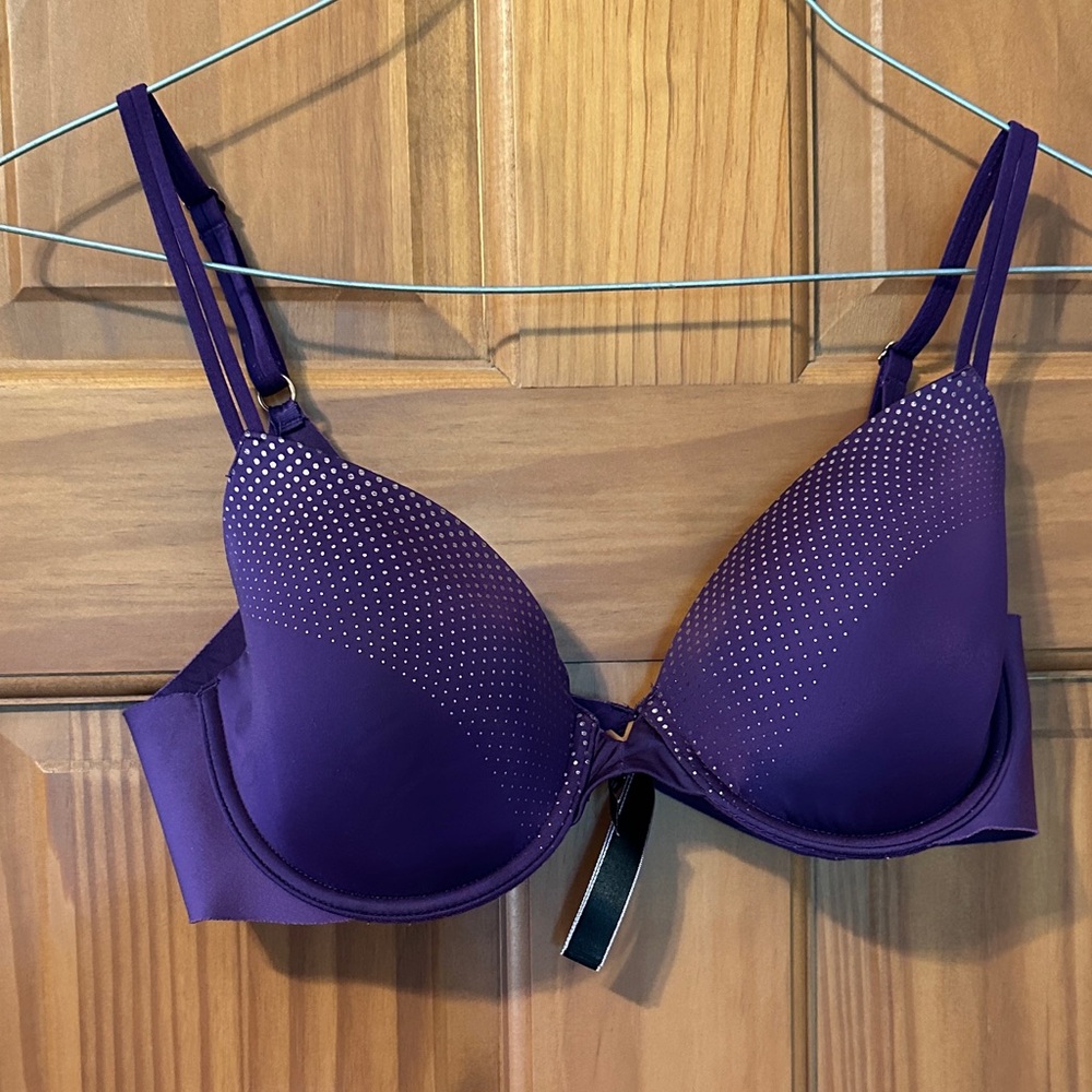 Victoria secret Elegant Purple Women's Bra good condition